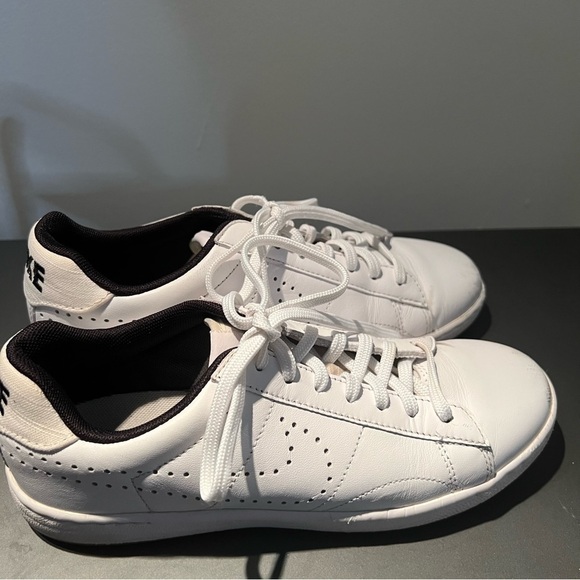 Nike Air Royal 2 white with black size 7.5 - Picture 3 of 7